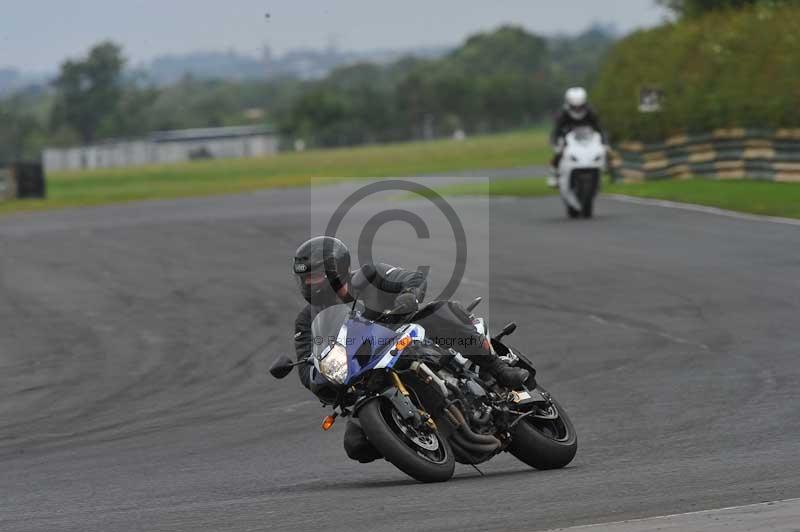 Motorcycle action photographs;cadwell;cadwell park photographs;event digital images;eventdigitalimages;motor racing louth lincolnshire;no limits trackdays;peter wileman photography;trackday;trackday digital images;trackday photos