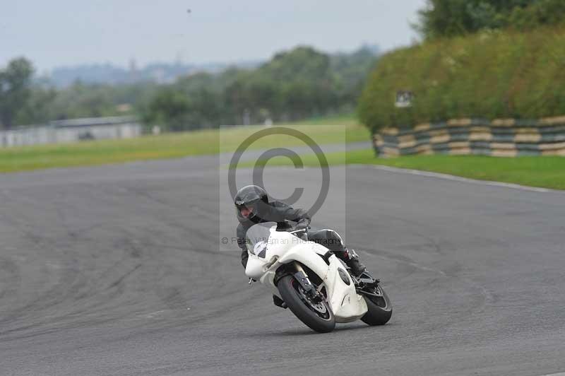 Motorcycle action photographs;cadwell;cadwell park photographs;event digital images;eventdigitalimages;motor racing louth lincolnshire;no limits trackdays;peter wileman photography;trackday;trackday digital images;trackday photos