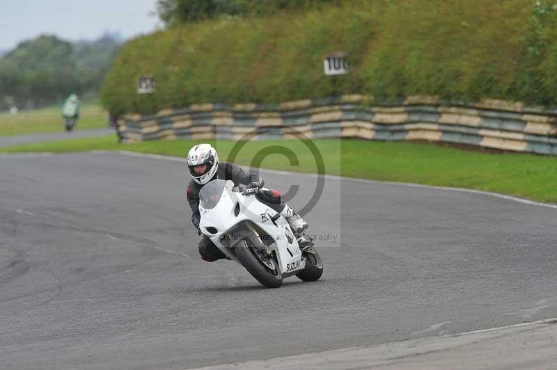 Motorcycle action photographs;cadwell;cadwell park photographs;event digital images;eventdigitalimages;motor racing louth lincolnshire;no limits trackdays;peter wileman photography;trackday;trackday digital images;trackday photos