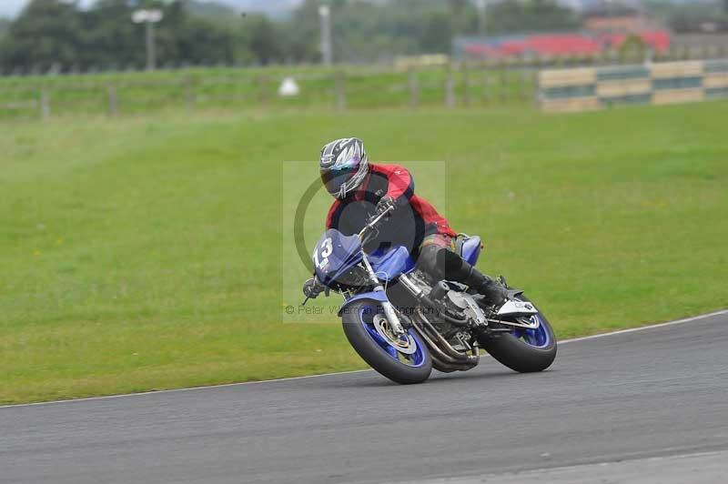 Motorcycle action photographs;cadwell;cadwell park photographs;event digital images;eventdigitalimages;motor racing louth lincolnshire;no limits trackdays;peter wileman photography;trackday;trackday digital images;trackday photos