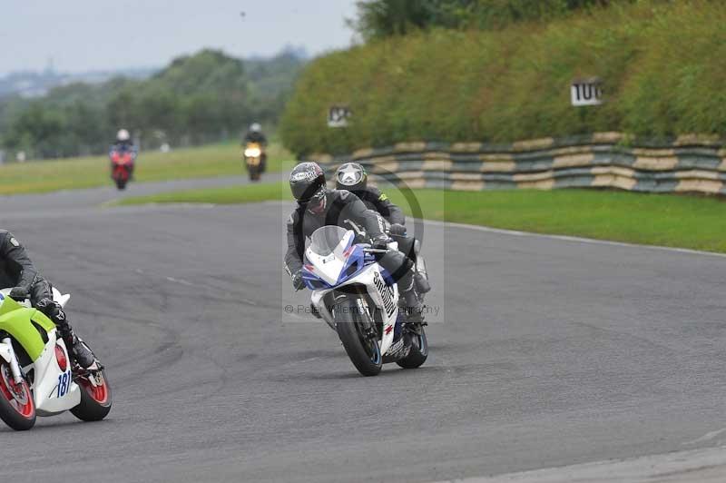 Motorcycle action photographs;cadwell;cadwell park photographs;event digital images;eventdigitalimages;motor racing louth lincolnshire;no limits trackdays;peter wileman photography;trackday;trackday digital images;trackday photos