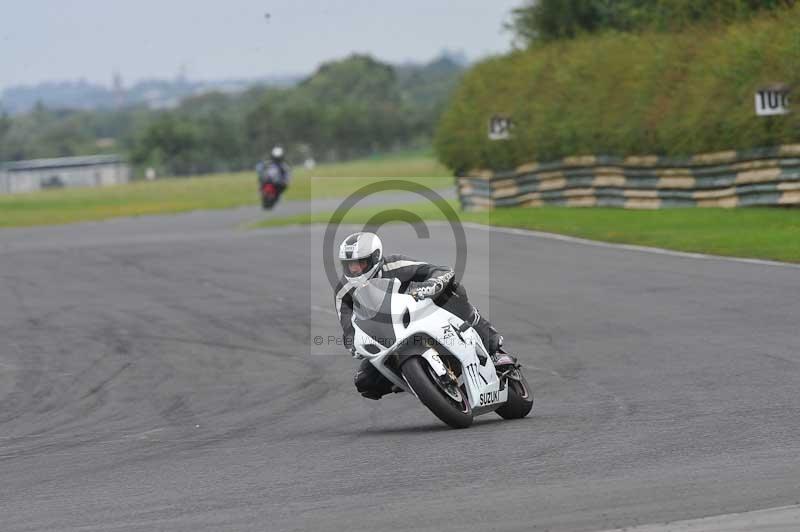 Motorcycle action photographs;cadwell;cadwell park photographs;event digital images;eventdigitalimages;motor racing louth lincolnshire;no limits trackdays;peter wileman photography;trackday;trackday digital images;trackday photos