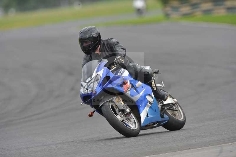 Motorcycle action photographs;cadwell;cadwell park photographs;event digital images;eventdigitalimages;motor racing louth lincolnshire;no limits trackdays;peter wileman photography;trackday;trackday digital images;trackday photos