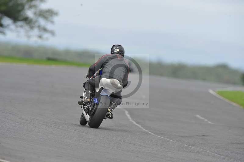 Motorcycle action photographs;cadwell;cadwell park photographs;event digital images;eventdigitalimages;motor racing louth lincolnshire;no limits trackdays;peter wileman photography;trackday;trackday digital images;trackday photos