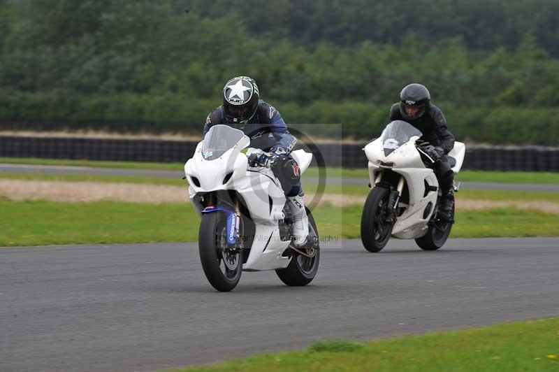 Motorcycle action photographs;cadwell;cadwell park photographs;event digital images;eventdigitalimages;motor racing louth lincolnshire;no limits trackdays;peter wileman photography;trackday;trackday digital images;trackday photos