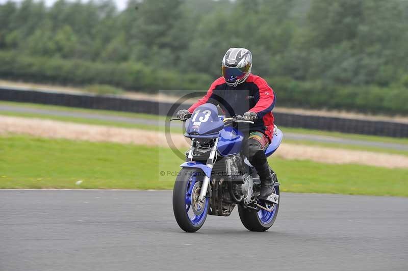 Motorcycle action photographs;cadwell;cadwell park photographs;event digital images;eventdigitalimages;motor racing louth lincolnshire;no limits trackdays;peter wileman photography;trackday;trackday digital images;trackday photos