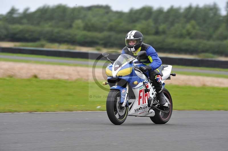 Motorcycle action photographs;cadwell;cadwell park photographs;event digital images;eventdigitalimages;motor racing louth lincolnshire;no limits trackdays;peter wileman photography;trackday;trackday digital images;trackday photos