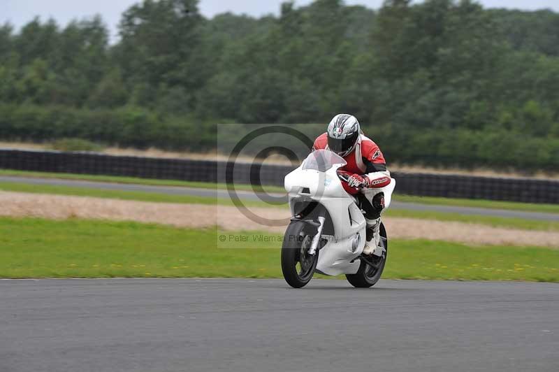 Motorcycle action photographs;cadwell;cadwell park photographs;event digital images;eventdigitalimages;motor racing louth lincolnshire;no limits trackdays;peter wileman photography;trackday;trackday digital images;trackday photos