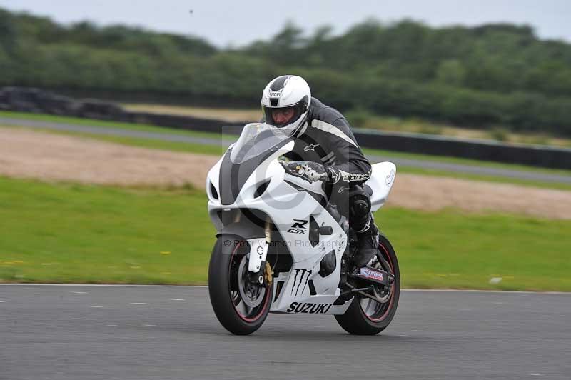 Motorcycle action photographs;cadwell;cadwell park photographs;event digital images;eventdigitalimages;motor racing louth lincolnshire;no limits trackdays;peter wileman photography;trackday;trackday digital images;trackday photos