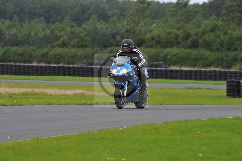 Motorcycle action photographs;cadwell;cadwell park photographs;event digital images;eventdigitalimages;motor racing louth lincolnshire;no limits trackdays;peter wileman photography;trackday;trackday digital images;trackday photos