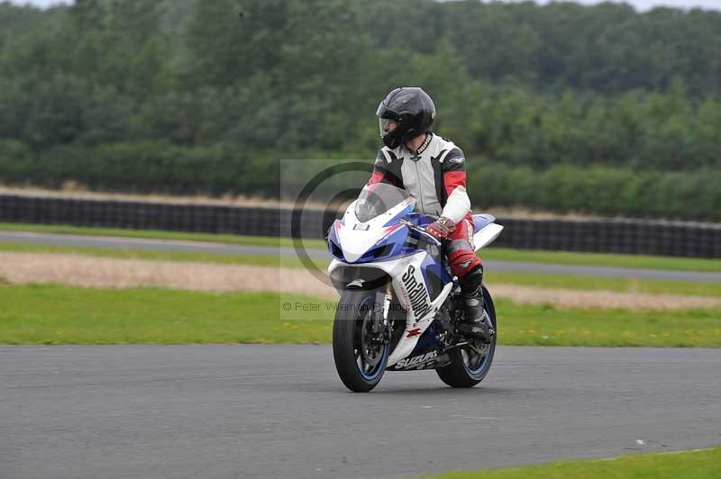Motorcycle action photographs;cadwell;cadwell park photographs;event digital images;eventdigitalimages;motor racing louth lincolnshire;no limits trackdays;peter wileman photography;trackday;trackday digital images;trackday photos