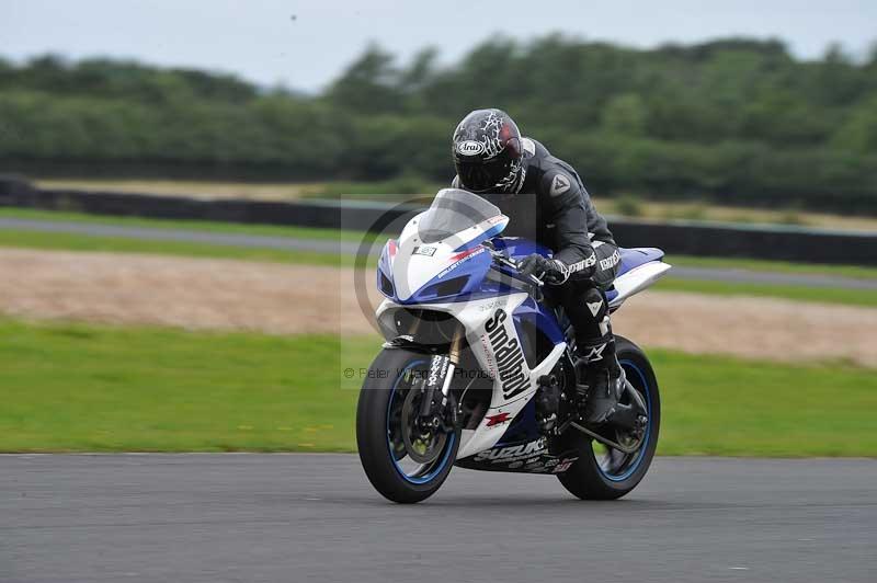 Motorcycle action photographs;cadwell;cadwell park photographs;event digital images;eventdigitalimages;motor racing louth lincolnshire;no limits trackdays;peter wileman photography;trackday;trackday digital images;trackday photos