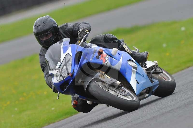 Motorcycle action photographs;cadwell;cadwell park photographs;event digital images;eventdigitalimages;motor racing louth lincolnshire;no limits trackdays;peter wileman photography;trackday;trackday digital images;trackday photos