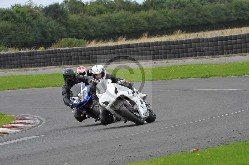 Motorcycle action photographs;cadwell;cadwell park photographs;event digital images;eventdigitalimages;motor racing louth lincolnshire;no limits trackdays;peter wileman photography;trackday;trackday digital images;trackday photos
