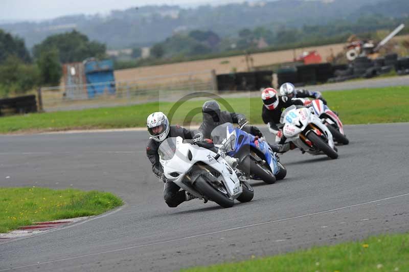 Motorcycle action photographs;cadwell;cadwell park photographs;event digital images;eventdigitalimages;motor racing louth lincolnshire;no limits trackdays;peter wileman photography;trackday;trackday digital images;trackday photos