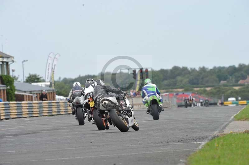 Motorcycle action photographs;cadwell;cadwell park photographs;event digital images;eventdigitalimages;motor racing louth lincolnshire;no limits trackdays;peter wileman photography;trackday;trackday digital images;trackday photos