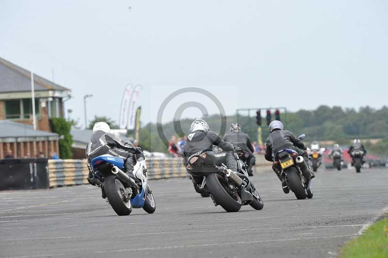 Motorcycle action photographs;cadwell;cadwell park photographs;event digital images;eventdigitalimages;motor racing louth lincolnshire;no limits trackdays;peter wileman photography;trackday;trackday digital images;trackday photos