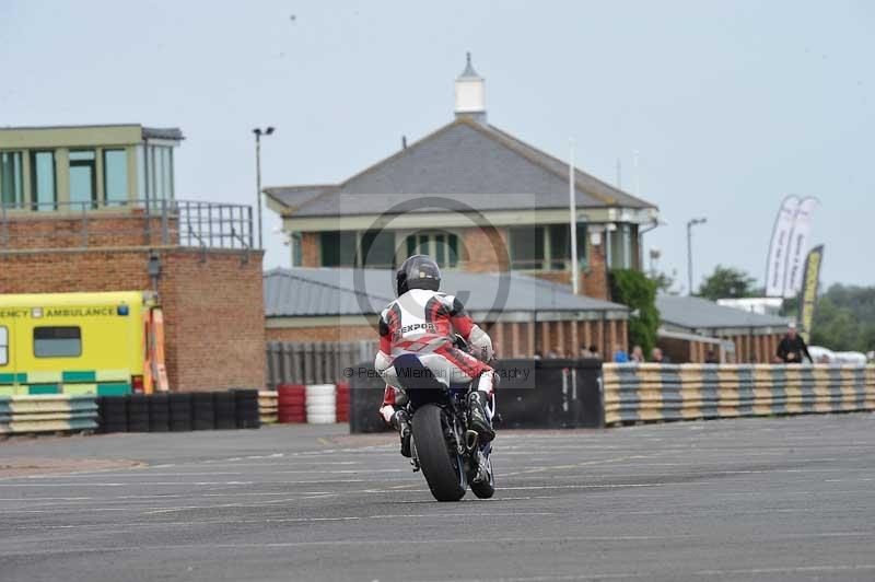 Motorcycle action photographs;cadwell;cadwell park photographs;event digital images;eventdigitalimages;motor racing louth lincolnshire;no limits trackdays;peter wileman photography;trackday;trackday digital images;trackday photos