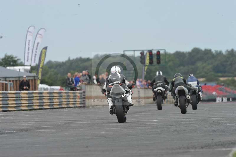 Motorcycle action photographs;cadwell;cadwell park photographs;event digital images;eventdigitalimages;motor racing louth lincolnshire;no limits trackdays;peter wileman photography;trackday;trackday digital images;trackday photos