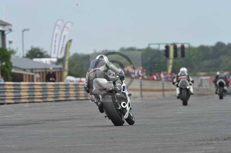 Motorcycle action photographs;cadwell;cadwell park photographs;event digital images;eventdigitalimages;motor racing louth lincolnshire;no limits trackdays;peter wileman photography;trackday;trackday digital images;trackday photos