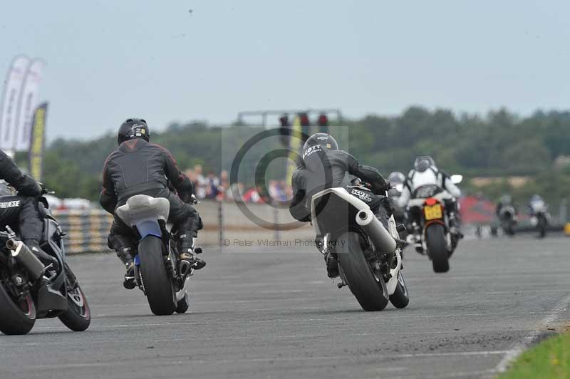 Motorcycle action photographs;cadwell;cadwell park photographs;event digital images;eventdigitalimages;motor racing louth lincolnshire;no limits trackdays;peter wileman photography;trackday;trackday digital images;trackday photos