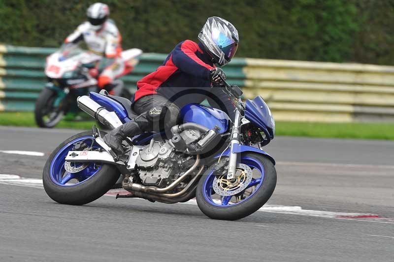 Motorcycle action photographs;cadwell;cadwell park photographs;event digital images;eventdigitalimages;motor racing louth lincolnshire;no limits trackdays;peter wileman photography;trackday;trackday digital images;trackday photos