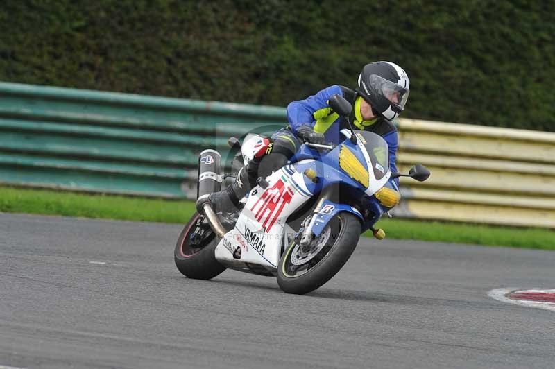Motorcycle action photographs;cadwell;cadwell park photographs;event digital images;eventdigitalimages;motor racing louth lincolnshire;no limits trackdays;peter wileman photography;trackday;trackday digital images;trackday photos