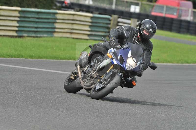 Motorcycle action photographs;cadwell;cadwell park photographs;event digital images;eventdigitalimages;motor racing louth lincolnshire;no limits trackdays;peter wileman photography;trackday;trackday digital images;trackday photos