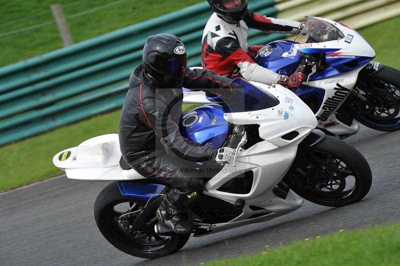 Motorcycle action photographs;cadwell;cadwell park photographs;event digital images;eventdigitalimages;motor racing louth lincolnshire;no limits trackdays;peter wileman photography;trackday;trackday digital images;trackday photos