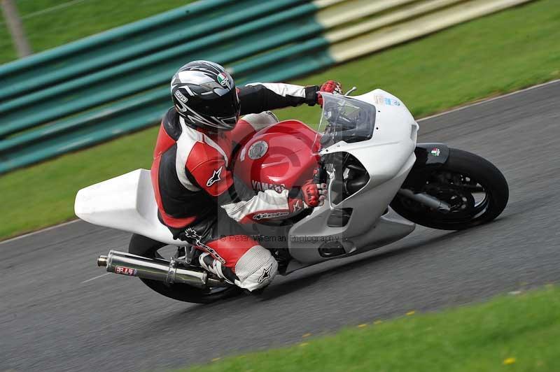 Motorcycle action photographs;cadwell;cadwell park photographs;event digital images;eventdigitalimages;motor racing louth lincolnshire;no limits trackdays;peter wileman photography;trackday;trackday digital images;trackday photos