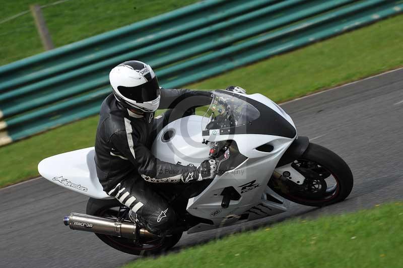 Motorcycle action photographs;cadwell;cadwell park photographs;event digital images;eventdigitalimages;motor racing louth lincolnshire;no limits trackdays;peter wileman photography;trackday;trackday digital images;trackday photos