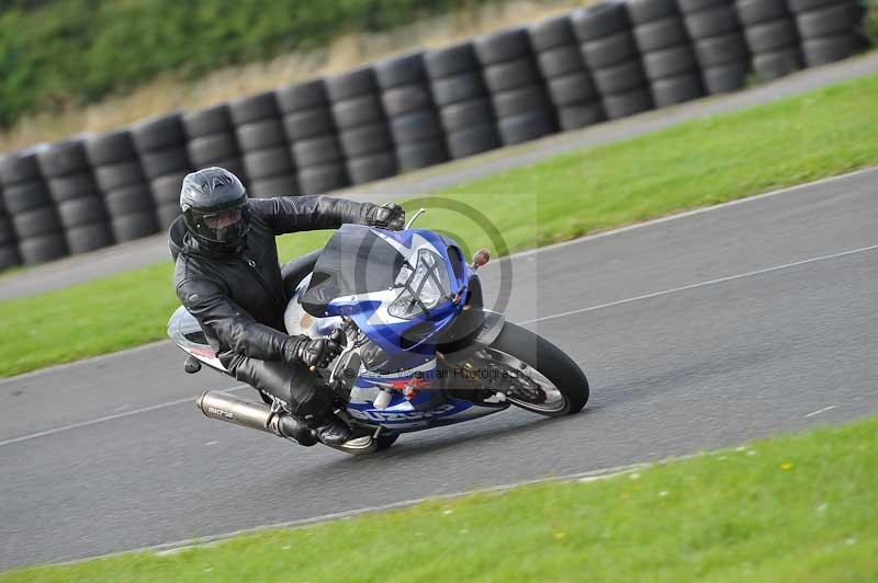 Motorcycle action photographs;cadwell;cadwell park photographs;event digital images;eventdigitalimages;motor racing louth lincolnshire;no limits trackdays;peter wileman photography;trackday;trackday digital images;trackday photos