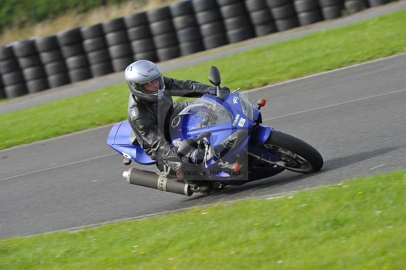 Motorcycle action photographs;cadwell;cadwell park photographs;event digital images;eventdigitalimages;motor racing louth lincolnshire;no limits trackdays;peter wileman photography;trackday;trackday digital images;trackday photos