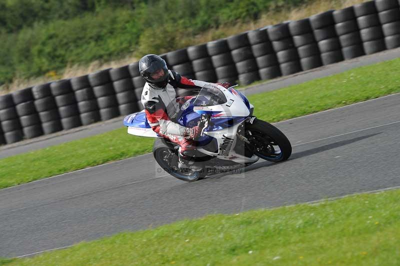 Motorcycle action photographs;cadwell;cadwell park photographs;event digital images;eventdigitalimages;motor racing louth lincolnshire;no limits trackdays;peter wileman photography;trackday;trackday digital images;trackday photos