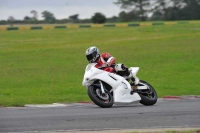 Motorcycle-action-photographs;cadwell;cadwell-park-photographs;event-digital-images;eventdigitalimages;motor-racing-louth-lincolnshire;no-limits-trackdays;peter-wileman-photography;trackday;trackday-digital-images;trackday-photos