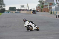 Motorcycle-action-photographs;cadwell;cadwell-park-photographs;event-digital-images;eventdigitalimages;motor-racing-louth-lincolnshire;no-limits-trackdays;peter-wileman-photography;trackday;trackday-digital-images;trackday-photos