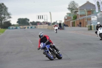 Motorcycle-action-photographs;cadwell;cadwell-park-photographs;event-digital-images;eventdigitalimages;motor-racing-louth-lincolnshire;no-limits-trackdays;peter-wileman-photography;trackday;trackday-digital-images;trackday-photos