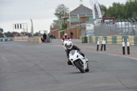 Motorcycle-action-photographs;cadwell;cadwell-park-photographs;event-digital-images;eventdigitalimages;motor-racing-louth-lincolnshire;no-limits-trackdays;peter-wileman-photography;trackday;trackday-digital-images;trackday-photos