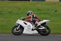 Motorcycle-action-photographs;cadwell;cadwell-park-photographs;event-digital-images;eventdigitalimages;motor-racing-louth-lincolnshire;no-limits-trackdays;peter-wileman-photography;trackday;trackday-digital-images;trackday-photos