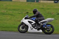 Motorcycle-action-photographs;cadwell;cadwell-park-photographs;event-digital-images;eventdigitalimages;motor-racing-louth-lincolnshire;no-limits-trackdays;peter-wileman-photography;trackday;trackday-digital-images;trackday-photos