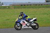 Motorcycle-action-photographs;cadwell;cadwell-park-photographs;event-digital-images;eventdigitalimages;motor-racing-louth-lincolnshire;no-limits-trackdays;peter-wileman-photography;trackday;trackday-digital-images;trackday-photos