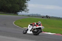 Motorcycle-action-photographs;cadwell;cadwell-park-photographs;event-digital-images;eventdigitalimages;motor-racing-louth-lincolnshire;no-limits-trackdays;peter-wileman-photography;trackday;trackday-digital-images;trackday-photos