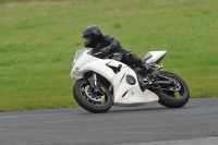 Motorcycle-action-photographs;cadwell;cadwell-park-photographs;event-digital-images;eventdigitalimages;motor-racing-louth-lincolnshire;no-limits-trackdays;peter-wileman-photography;trackday;trackday-digital-images;trackday-photos