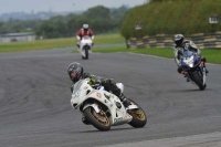 Motorcycle-action-photographs;cadwell;cadwell-park-photographs;event-digital-images;eventdigitalimages;motor-racing-louth-lincolnshire;no-limits-trackdays;peter-wileman-photography;trackday;trackday-digital-images;trackday-photos