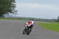 Motorcycle-action-photographs;cadwell;cadwell-park-photographs;event-digital-images;eventdigitalimages;motor-racing-louth-lincolnshire;no-limits-trackdays;peter-wileman-photography;trackday;trackday-digital-images;trackday-photos
