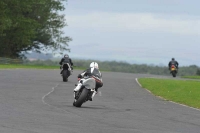 Motorcycle-action-photographs;cadwell;cadwell-park-photographs;event-digital-images;eventdigitalimages;motor-racing-louth-lincolnshire;no-limits-trackdays;peter-wileman-photography;trackday;trackday-digital-images;trackday-photos