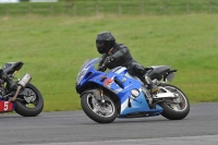 Motorcycle-action-photographs;cadwell;cadwell-park-photographs;event-digital-images;eventdigitalimages;motor-racing-louth-lincolnshire;no-limits-trackdays;peter-wileman-photography;trackday;trackday-digital-images;trackday-photos