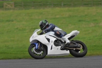 Motorcycle-action-photographs;cadwell;cadwell-park-photographs;event-digital-images;eventdigitalimages;motor-racing-louth-lincolnshire;no-limits-trackdays;peter-wileman-photography;trackday;trackday-digital-images;trackday-photos