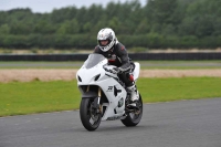 Motorcycle-action-photographs;cadwell;cadwell-park-photographs;event-digital-images;eventdigitalimages;motor-racing-louth-lincolnshire;no-limits-trackdays;peter-wileman-photography;trackday;trackday-digital-images;trackday-photos