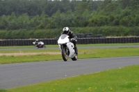 Motorcycle-action-photographs;cadwell;cadwell-park-photographs;event-digital-images;eventdigitalimages;motor-racing-louth-lincolnshire;no-limits-trackdays;peter-wileman-photography;trackday;trackday-digital-images;trackday-photos